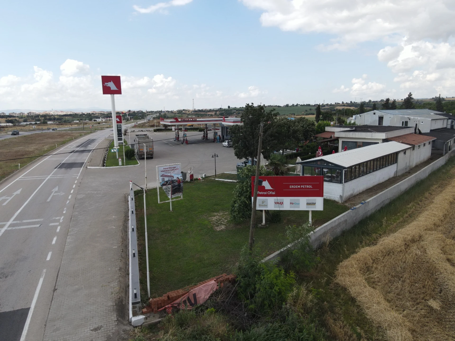 İstasyonumuz · Havadan görünüm